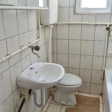 Spacious Family Near Lovnica Monastery Apartamento
